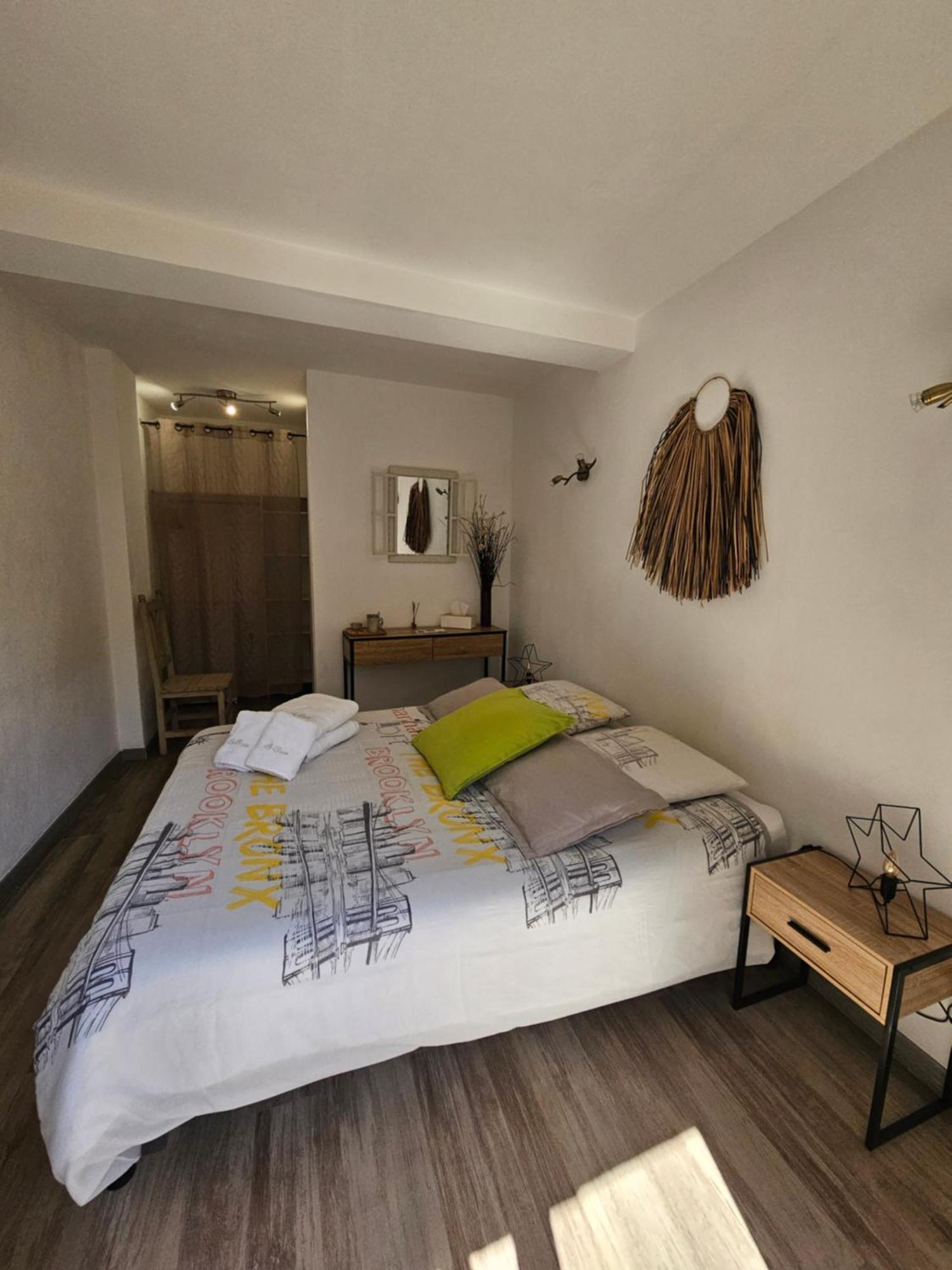 Chez Louis Hotel Les Issambres Luaran gambar