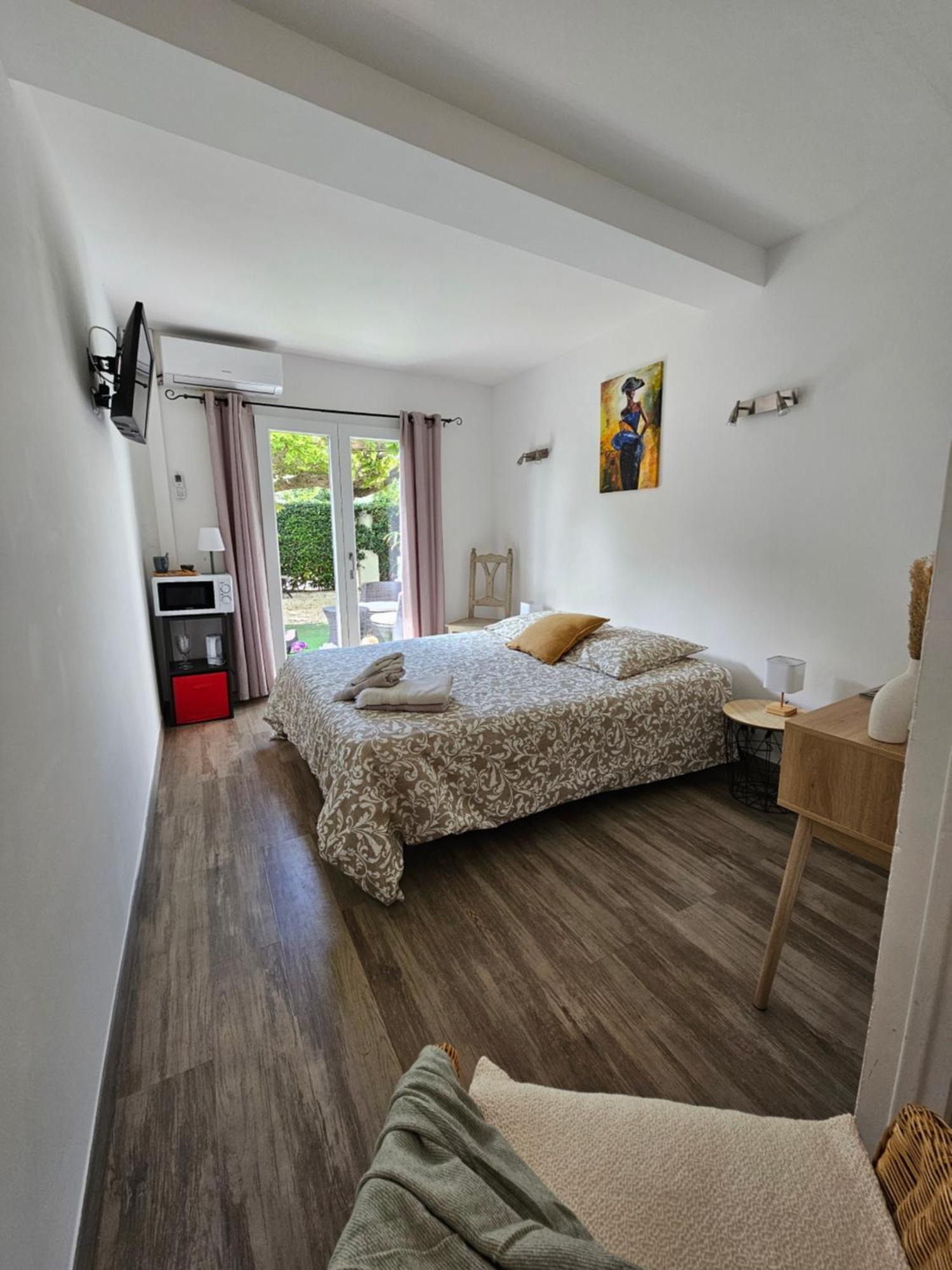 Chez Louis Hotel Les Issambres Luaran gambar